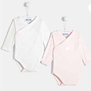 Jacadi Set of 2 baby girl bodysuits 1 month